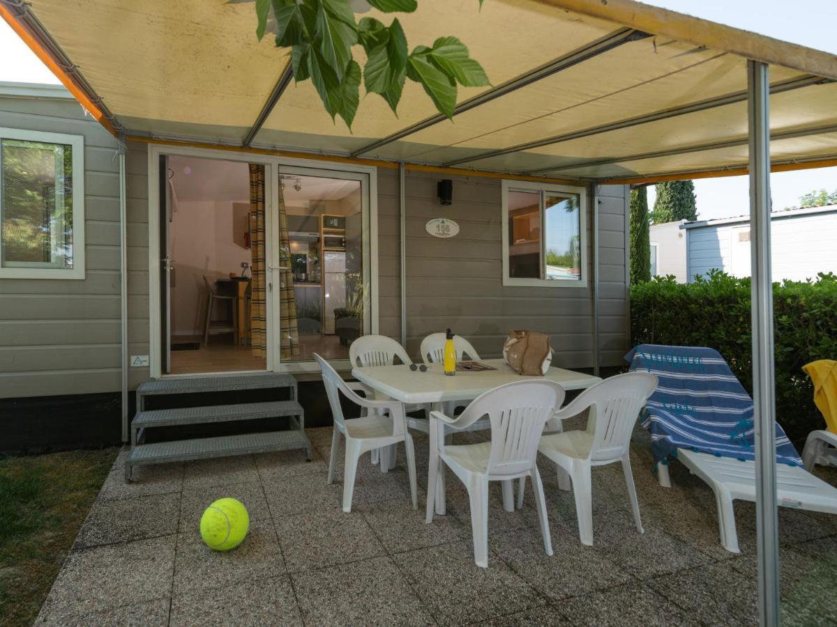 Holiday Home Garda Suite Trendy By Interhome ريفولتيلا المظهر الخارجي الصورة