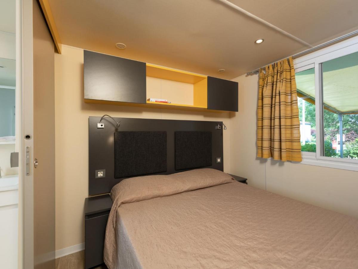 Holiday Home Garda Suite Trendy By Interhome ريفولتيلا المظهر الخارجي الصورة